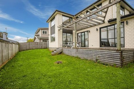 Photo of property in 12a Marsh Avenue, Forrest Hill, Auckland, 0620