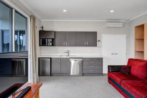 Photo of property in 18 Parkvue Drive, Bell Block, New Plymouth, 4312