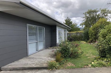 Photo of property in 645 Queen Street East, Levin, 5510