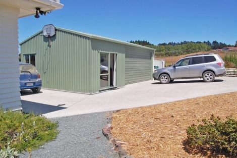 Photo of property in 31 Ranganui Road, Kaiwaka, 0573