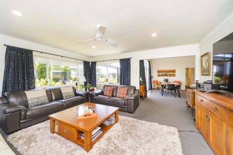 Photo of property in 39 James Line, Kelvin Grove, Palmerston North, 4414