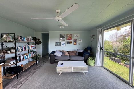 Photo of property in 24 Waimahanga Road, Onerahi, Whangarei, 0110