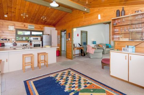Photo of property in 18 Fishermans Bend, Whiritoa, Whangamata, 3691