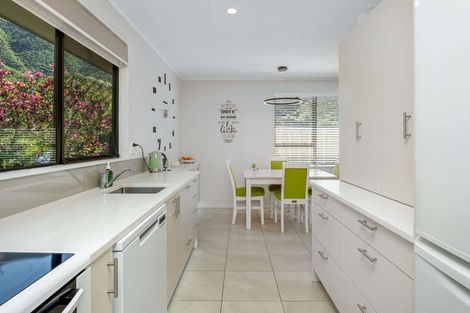 Photo of property in 3 Webster Place, Picton, 7220