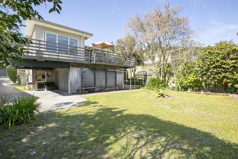 Photo of property in 26 Holland Street, Wainuiomata, Lower Hutt, 5014