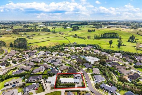 Photo of property in 2 Tavarnya Way, Patumahoe, Pukekohe, 2679