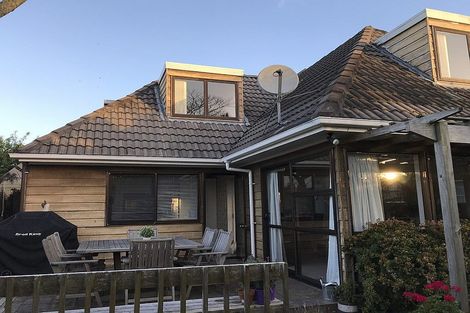 Photo of property in 2/54 Dominion Street, Takapuna, Auckland, 0622