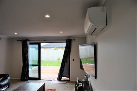 Photo of property in 32 Keerangi Place, Rototuna North, Hamilton, 3210