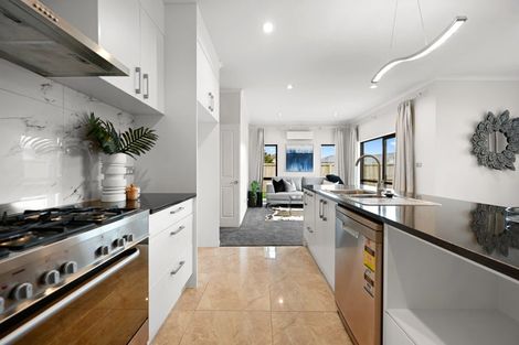 Photo of property in 2 Capricorn Place, Rototuna North, Hamilton, 3210