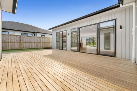 Photo of property in 12 Rongoa Maori Way, Pukekohe, 2120