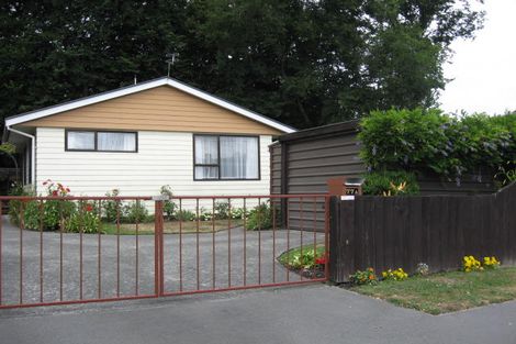 Photo of property in 2/77 Hansons Lane, Upper Riccarton, Christchurch, 8041