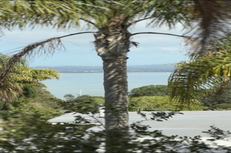 Photo of property in 3/15 Sea Vista Avenue, Beach Haven, Auckland, 0626