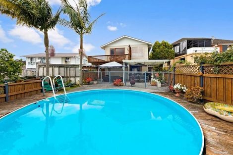 Photo of property in 20 Royal Road, Massey, Auckland, 0614