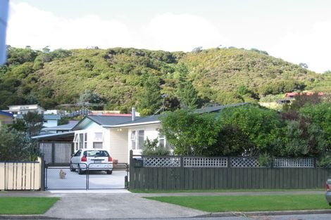 Photo of property in 52 Meremere Street, Wainuiomata, Lower Hutt, 5014