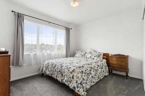Photo of property in 16 Carillon Place, Massey, Auckland, 0614