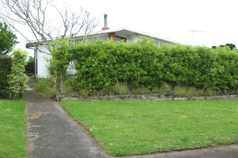 Photo of property in 30 Wellesley Road, Mangere Bridge, Auckland, 2022