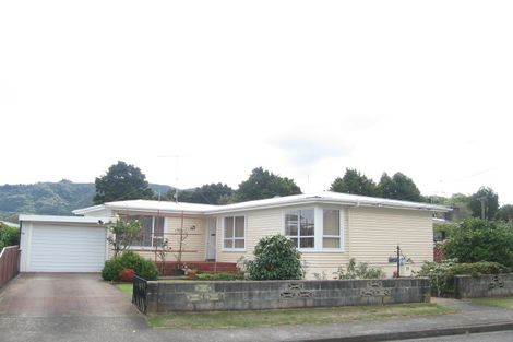 Photo of property in 13 Benge Crescent, Clouston Park, Upper Hutt, 5018