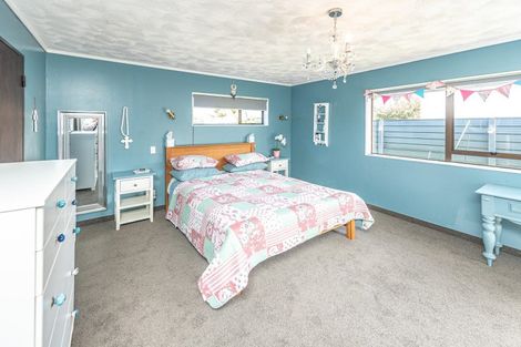 Photo of property in 5 Downes Avenue, Springvale, Whanganui, 4501