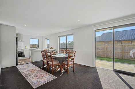 Photo of property in 30 Scully Place, Strathern, 9812