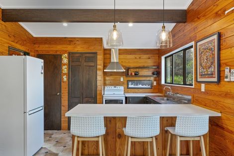 Photo of property in 18 Whakaroa Road, Kinloch, Taupo, 3385