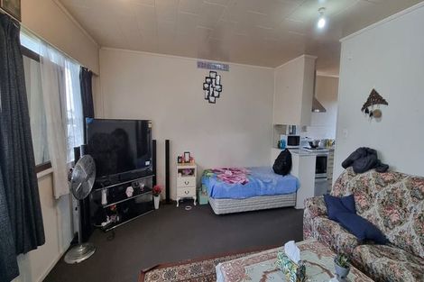 Photo of property in 2/63 Alfriston Road, Manurewa East, Auckland, 2102