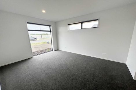 Photo of property in 18 Eileen Way, Rolleston, 7615
