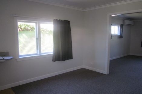 Photo of property in 10 Erin Street, Hawera, 4610