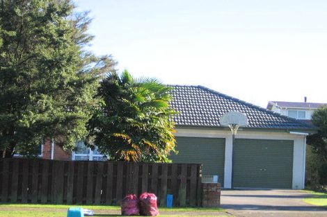Photo of property in 108 Clevedon Road, Papakura, 2110