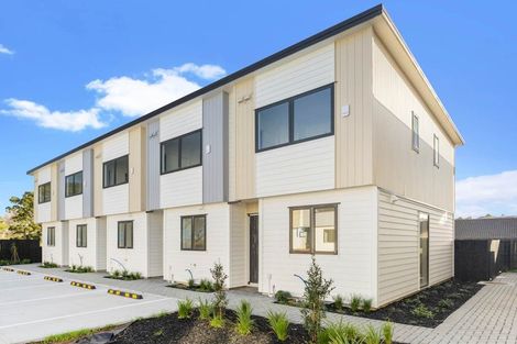 Photo of property in 5/101 Botany Road, Botany Downs, Auckland, 2010