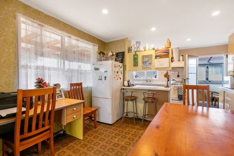 Photo of property in 299 Sunset Road, Sunnynook, Auckland, 0632