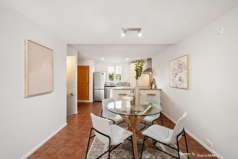 Photo of property in Victoria Villas, 43/35 Pirie Street, Mount Victoria, Wellington, 6011
