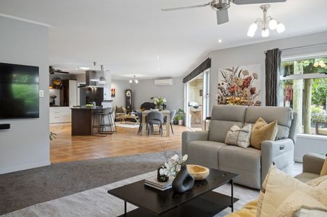 Photo of property in 46 Carlton Road, Pukekohe, 2120