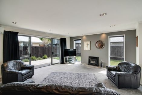 Photo of property in 4 Sew Hoy Lane, Arthurs Point, Queenstown, 9371