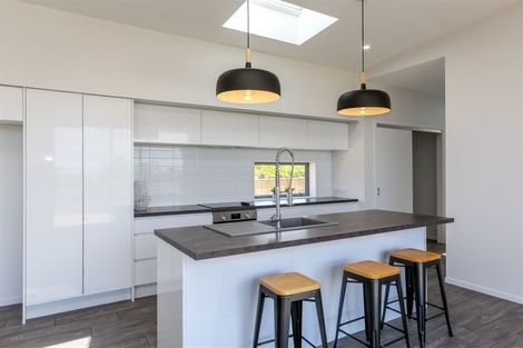 Photo of property in 3 Hinz Lane, Bell Block, New Plymouth, 4312