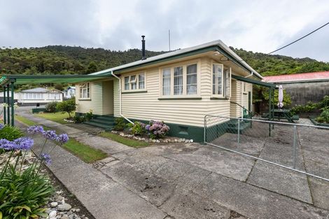 Photo of property in 18 Ashmore Avenue, Cobden, Greymouth, 7802