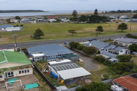 Photo of property in 141 Seabury Avenue, Foxton Beach, Foxton, 4815