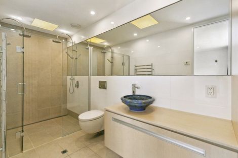 Photo of property in 4 Tai Paku Paku Road, Karaka Bays, Wellington, 6022