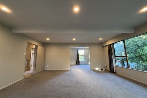 Photo of property in 40 Halswater Drive, Churton Park, Wellington, 6037