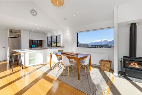 Photo of property in 5 Hackett Road, Jacks Point, Queenstown, 9371