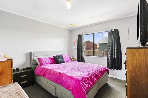 Photo of property in 11/390 West Coast Road, Glen Eden, Auckland, 0602