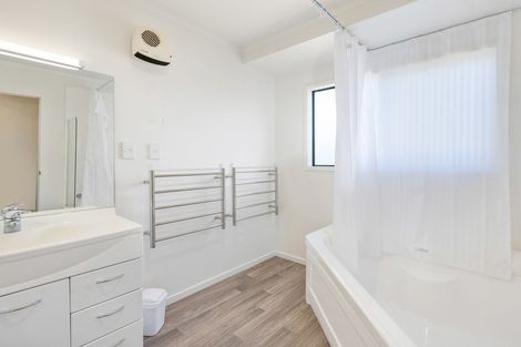 Photo of property in 18 Tawiri Place, Kuratau, Turangi, 3381