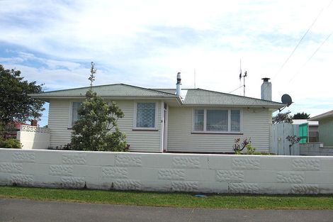Photo of property in 3 Raupo Street, Castlecliff, Whanganui, 4501