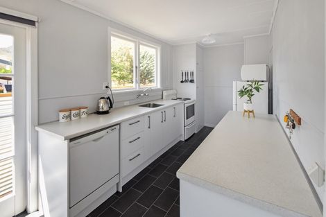 Photo of property in 4 Black Peak Road, Omarama, 9412