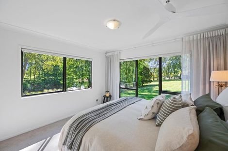 Photo of property in 44 Hardens Lane, Paremoremo, Auckland, 0632