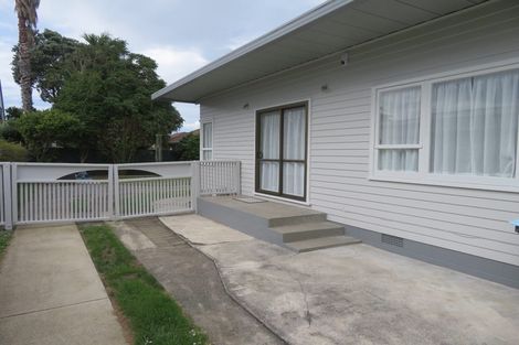 Photo of property in 1/36 Blanes Road, Weymouth, Auckland, 2103