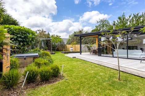 Photo of property in 59 The Circle, Manly, Whangaparaoa, 0930