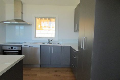 Photo of property in 4e Harmans Road, Lyttelton, 8082