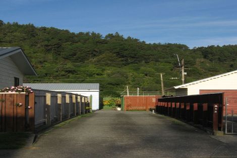 Photo of property in 4 Eldon Grove, Taita, Lower Hutt, 5019