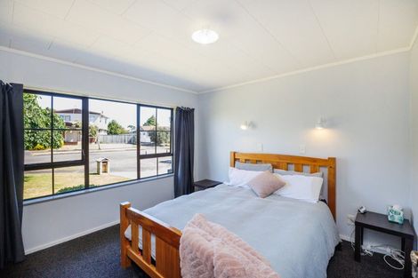 Photo of property in 2 Higgin Place, Feilding, 4702