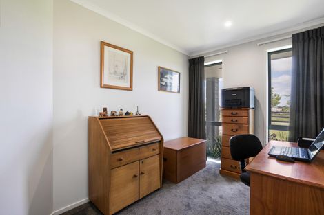 Photo of property in 1 Martingale Drive, Kingseat, Papakura, 2580